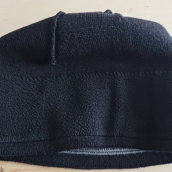 Marmot Charcoal and Light Gray Knit Hat - Picture 3 of 3